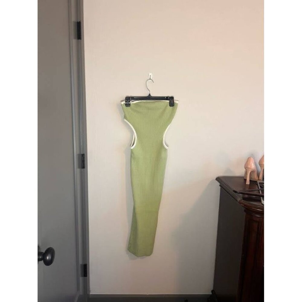 Strapless Boutique One Size Small Light Green and White Cutout Sweater Midi Dres